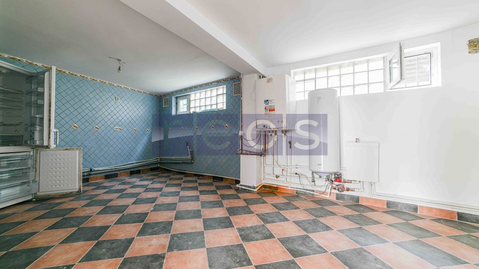 VÂNZARE | CASA 6 APARTAMENTE+3 GARSONIERE | ZONA VITAN - Poză 12