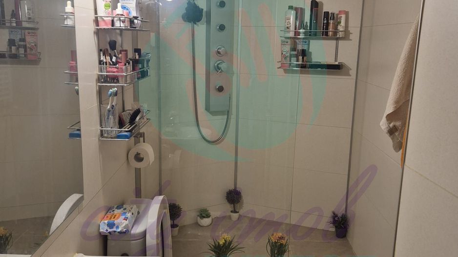 3 camere Unirii -Libertății | Vedere Parlament & Catedrală | Bloc 1992 - Poză 9