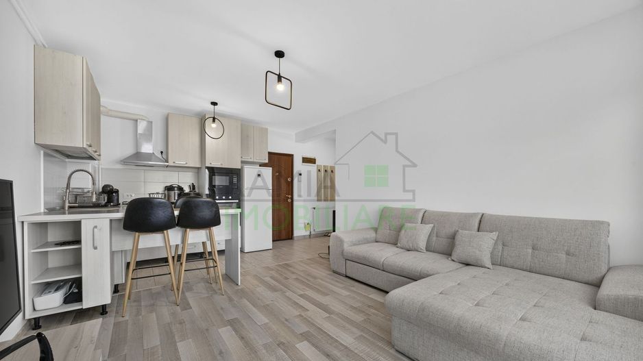 Apartament 2 camere,mobilat și utilat, parcare inclusă - Poză 1