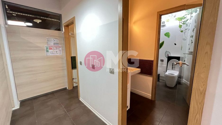 Spatiu comercial si de birouri de inchiriat- demisol - zona centrala - lux - Poză 13