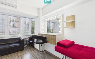 Spațiu Make-Up în salon - Poză 1