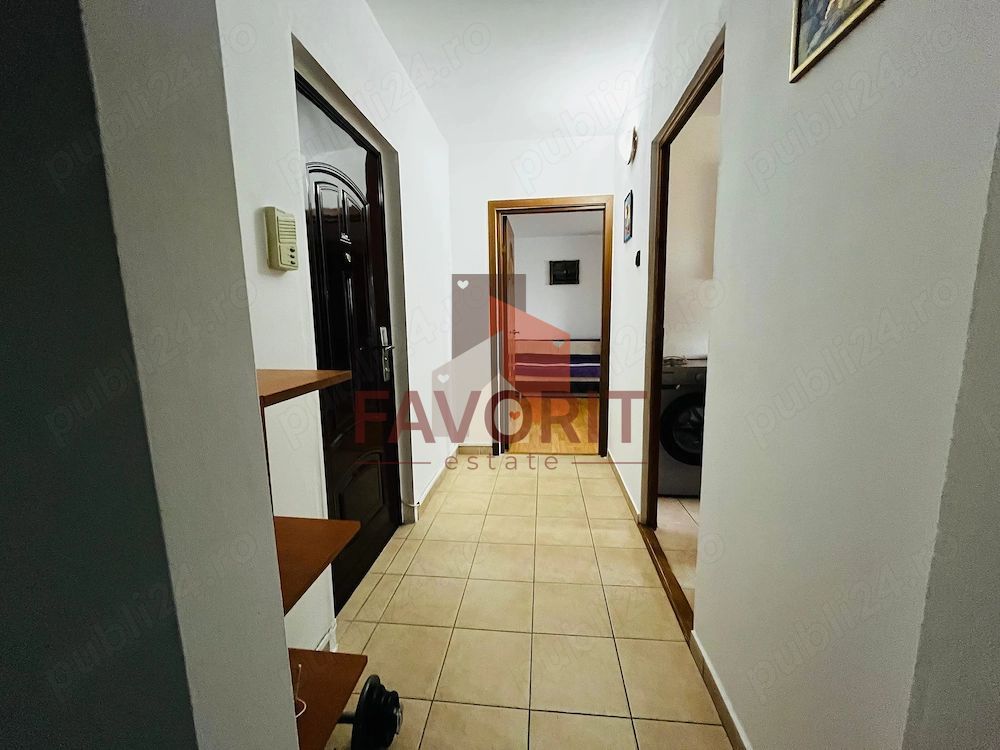 Decomandat. Etaj intermediar. 2 balcoane. - Poză 3