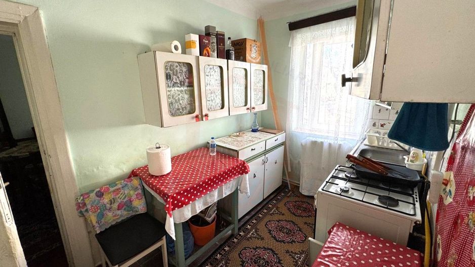 Casă cu arhitectură pragmatică în zona Port - Poză 6