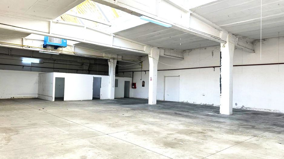 Hala industriala de inchiriat – 417 mp – zona centrala Arad - Poză 4