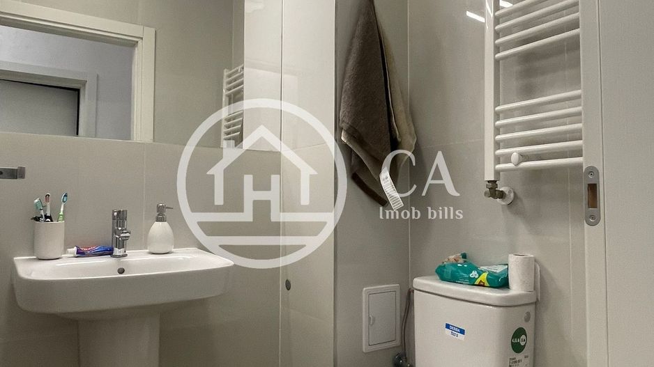 Apartament cu 3 camere de vanzare in Prima Universitatii, Oradea - Poză 12