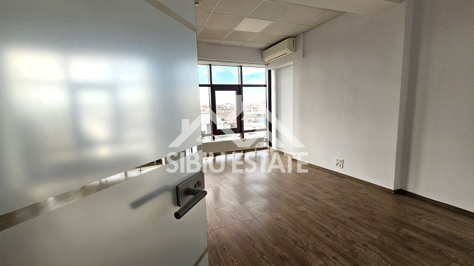 Spatiu de birouri de inchriat locatie centrala si vizibilitate buna - Poză 6