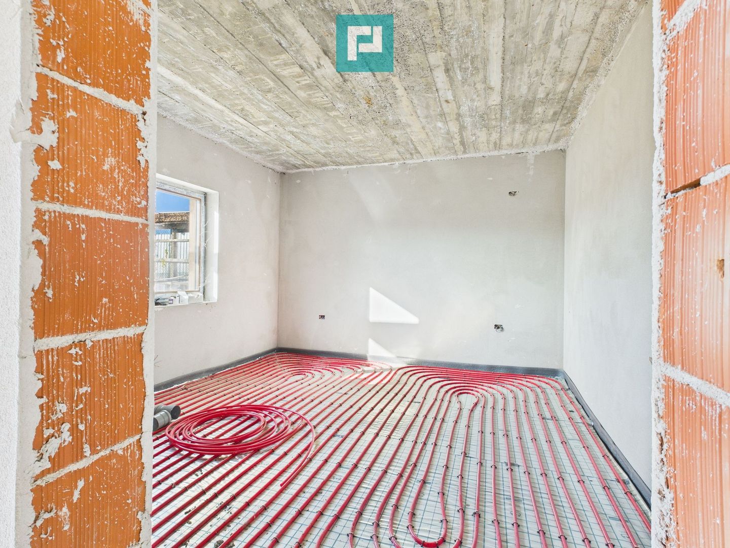 Proprietate impresionantă în Nădab - Poză 33