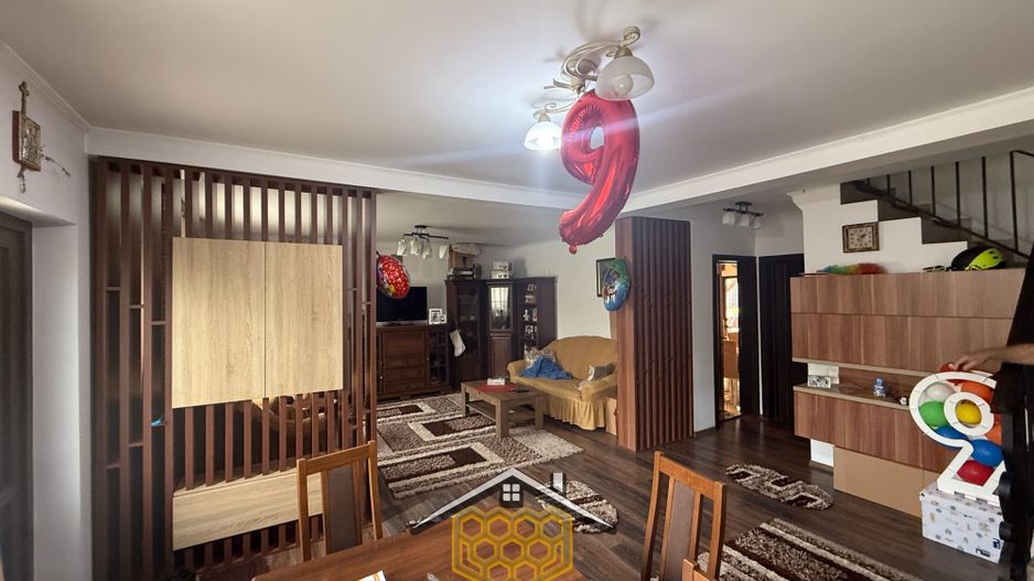Casa Spatioasa in Cartierul Lapus – Confort, Liniste si Spatiu Generos - Poză 4