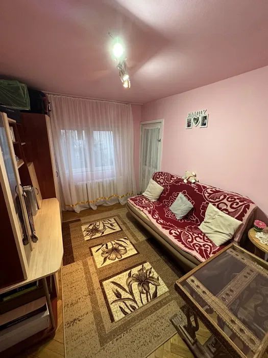 Ap. 4 camere Bucovina etaj 2 centrala proprie - Poză 6