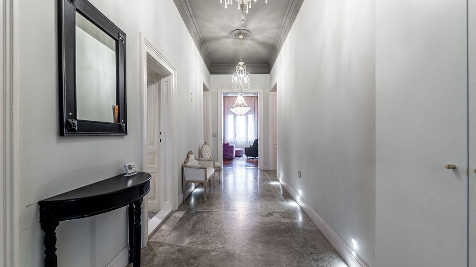 Apartament spatios cu 3 camere de LUX pe Metianu Comision 0 - Poză 2