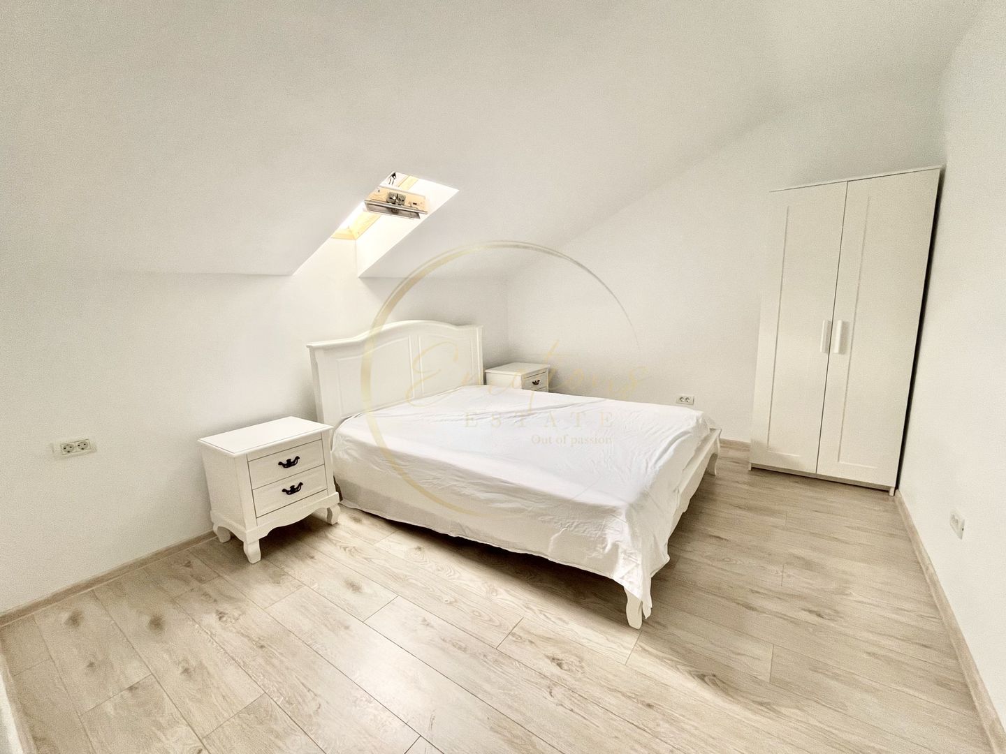 OCAZIE | Apartament 4 camere cu mansarda - 85 mp - Poză 6