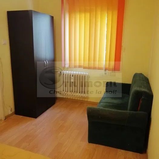 Apartament 3 camere, zonă Tatarasi 72.000 Euro - Poză 1