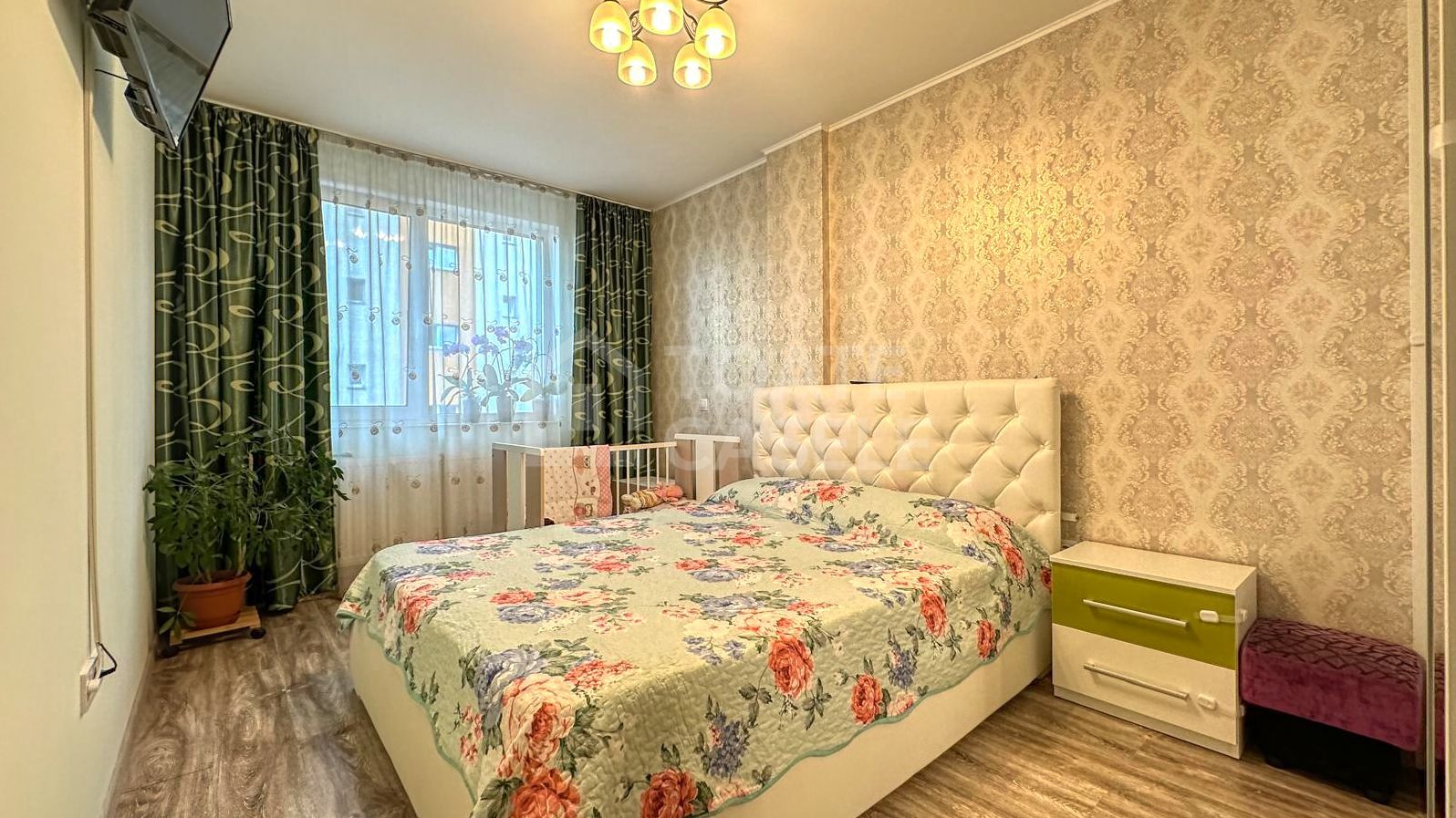 Apartament cu 2 camere,decomandate, etaj 1 - Poză 1