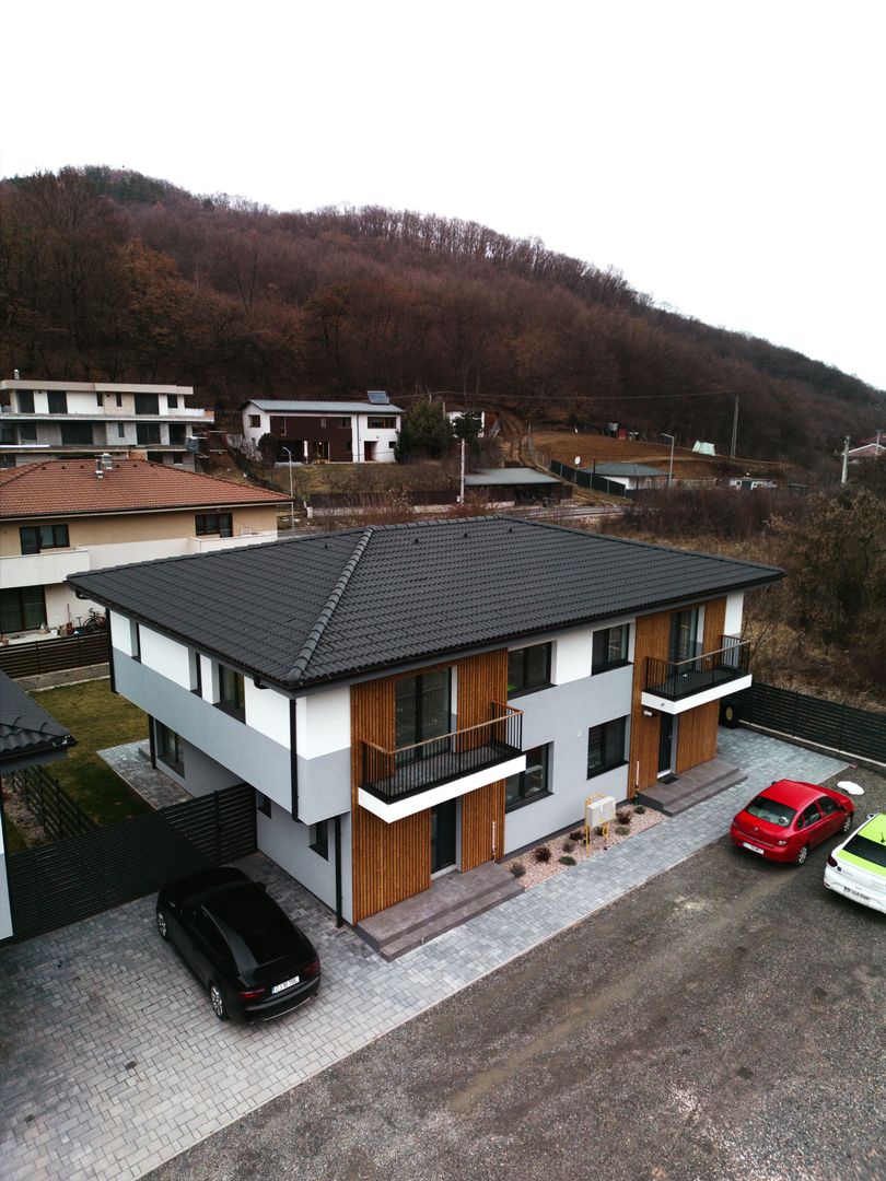 Duplex 4 camere DECOMANDATE, 120 mp utili, 180 mp curte, P+ET+POD - Poză 26