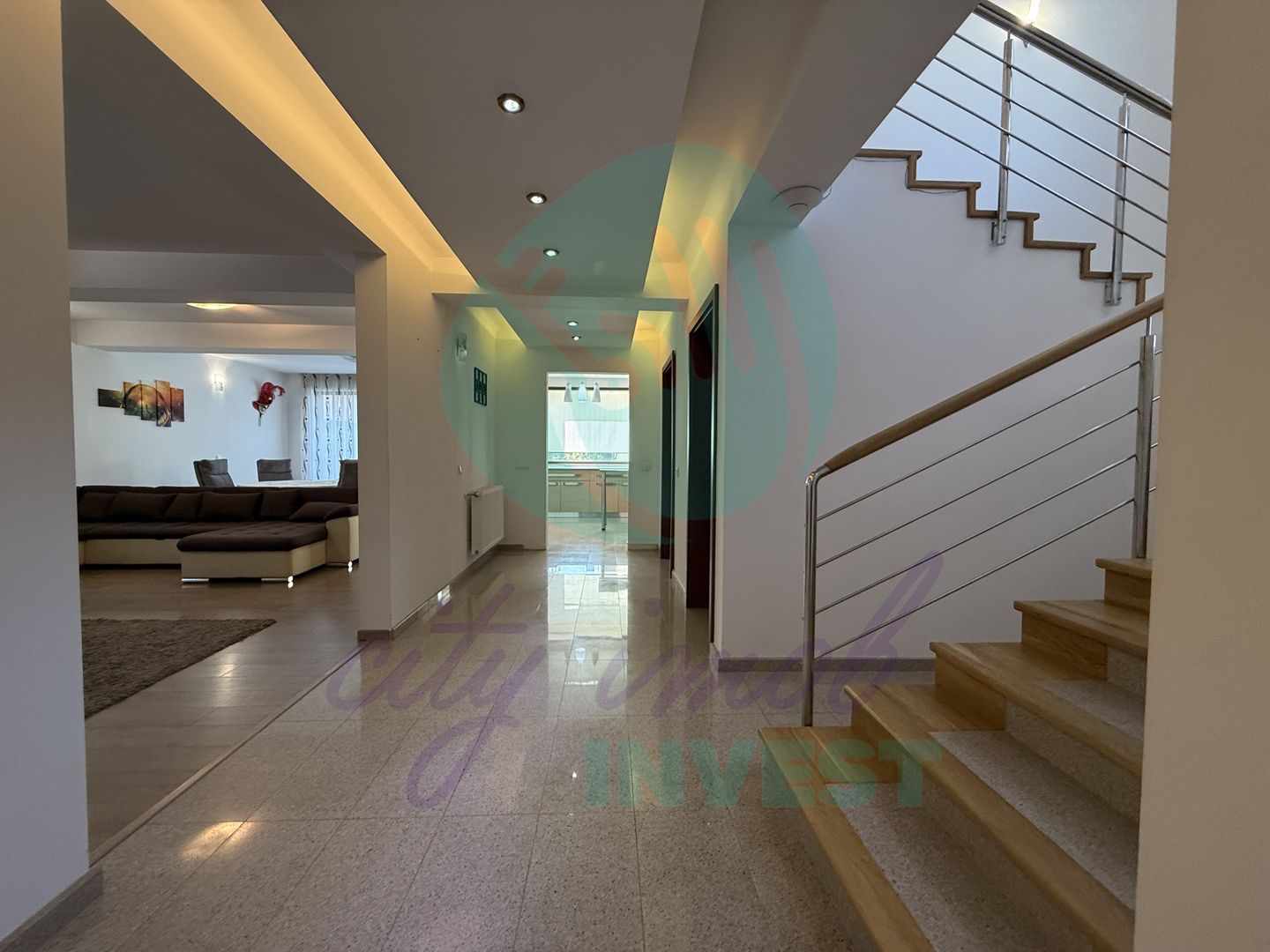 Casa in zona Vitan - Splai, ideala pentru orice tip de activitate sau locuinta - Poză 10