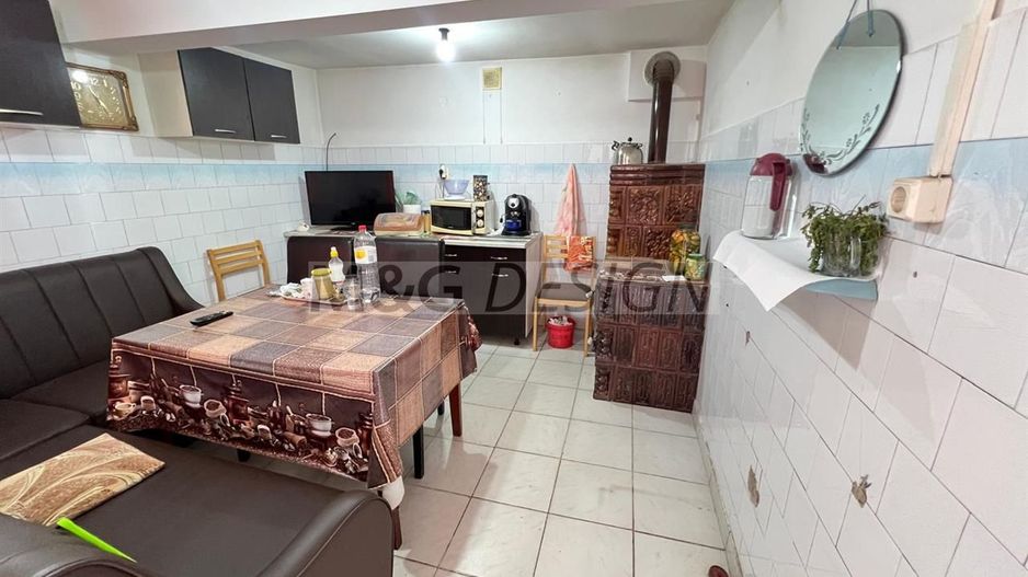 casa individuala Varias apa centrala pe gaz canalizare 1500mp - Poză 8