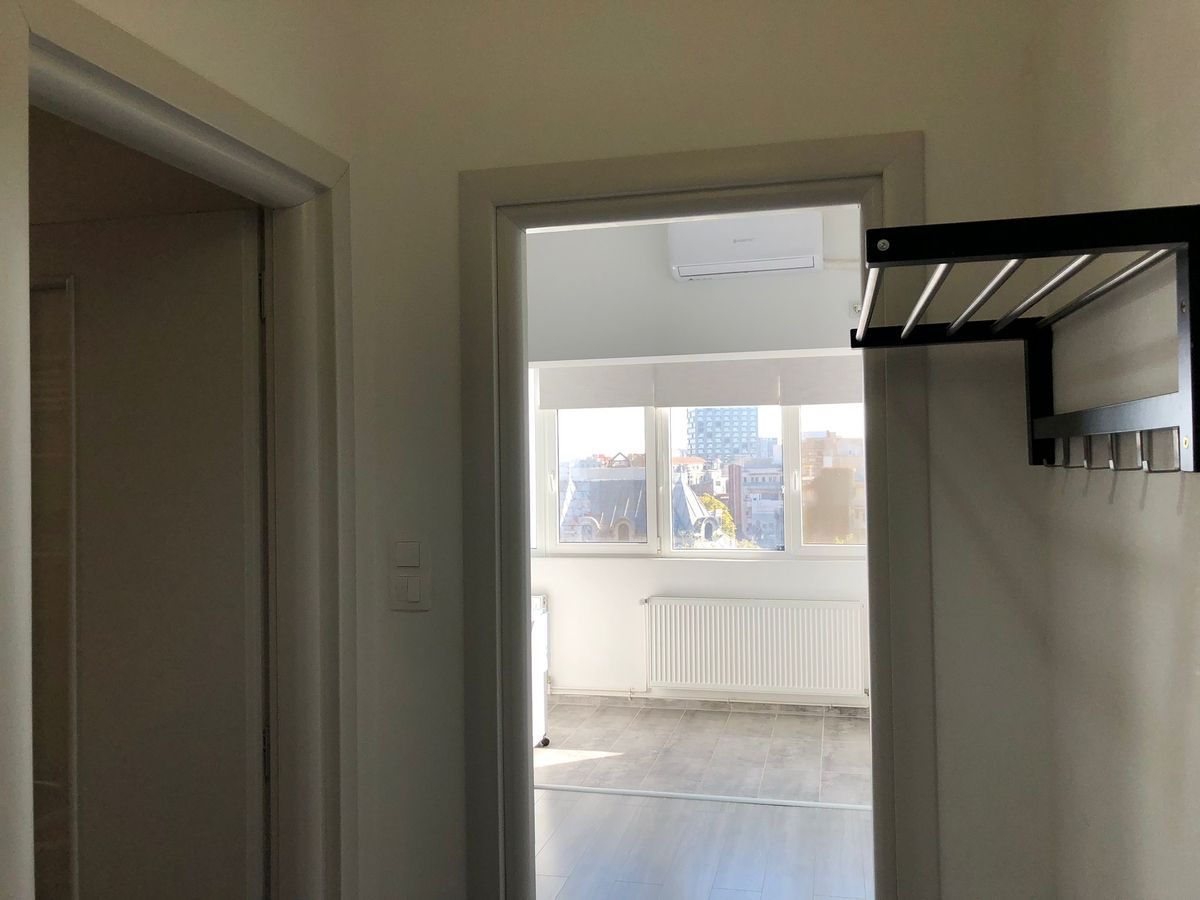 Universitate- Piata Rosetti - Poză 12