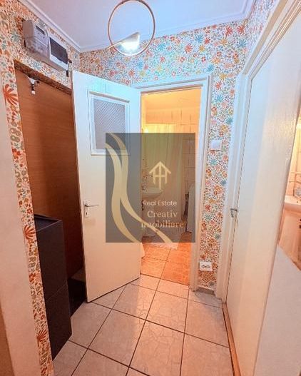 De vânzare apartament decomandat - Poză 12