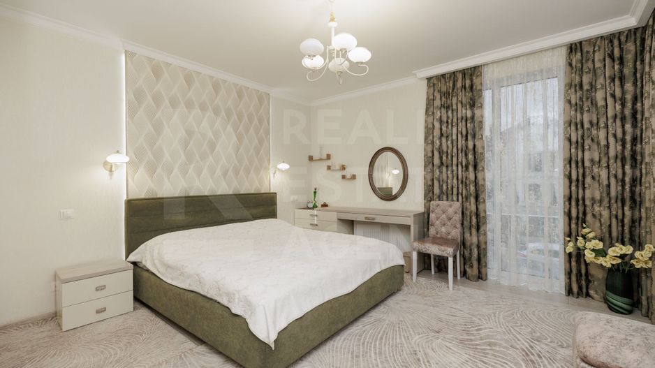 Vânzare,casă, 3 nivele, str. Nicolae Sulac , Codru - Poză 7