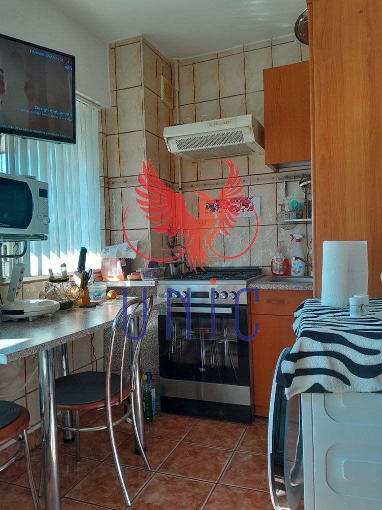 Garsoniera, etaj 3/4 - Craiovita - 46 000 Euro - Poză 2