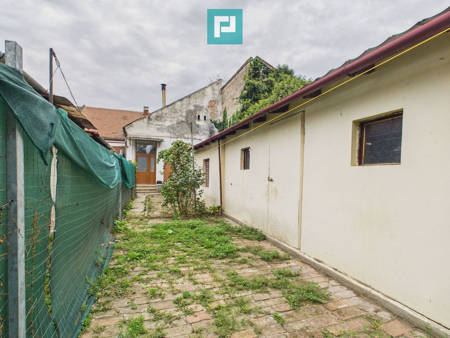 Casă 2 camere + anexe, teren 234 mp. - Poză 7