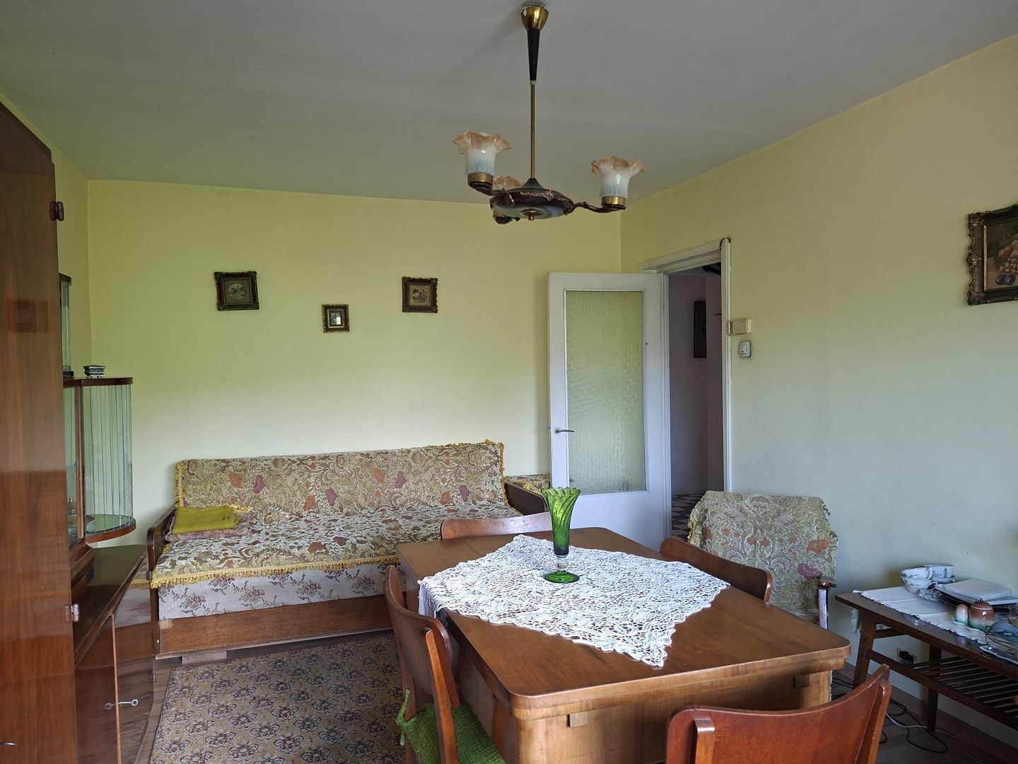 Apartament cu 4 camere de vanzare/centru Turda - Poză 2
