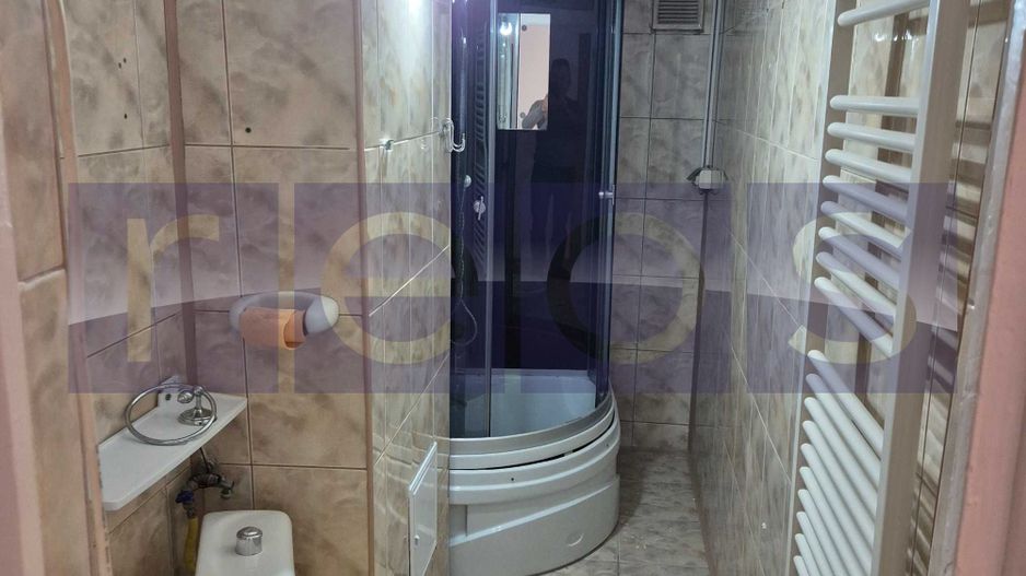 DE VANZARE APARTAMENT  4 CAMERE SPATIOASE  LUJERULUI  - METROU - Poză 7