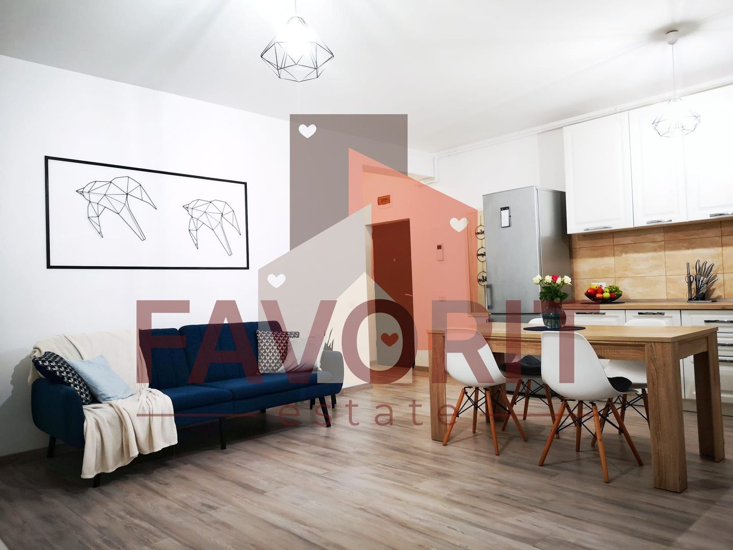 Curte proprie de 56 m.p. 2 bai. Bloc nou in oras. - Poză 1