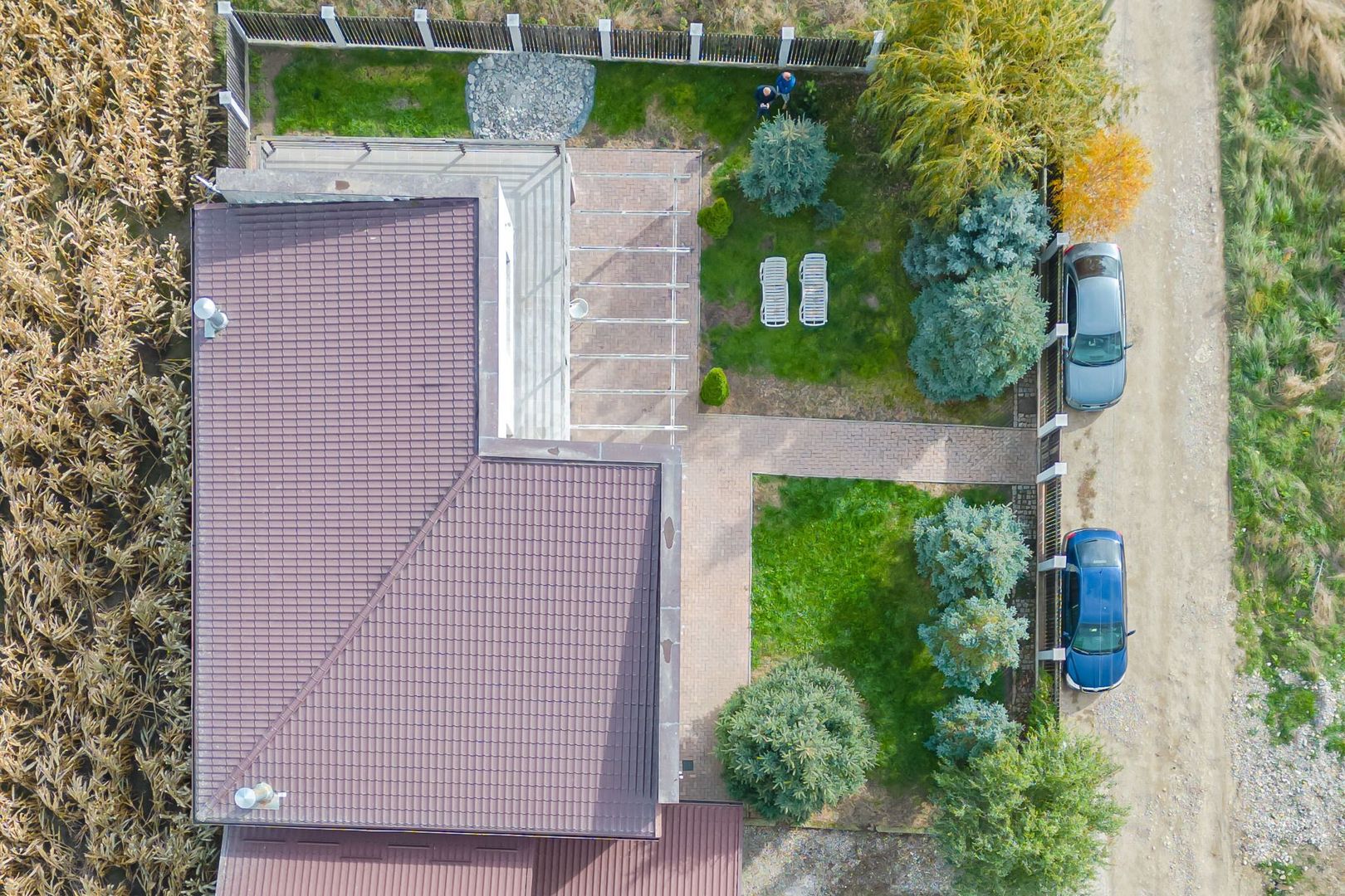 Casa individuala formata din living si 4 dormitoare in Halchiu - Poză 3