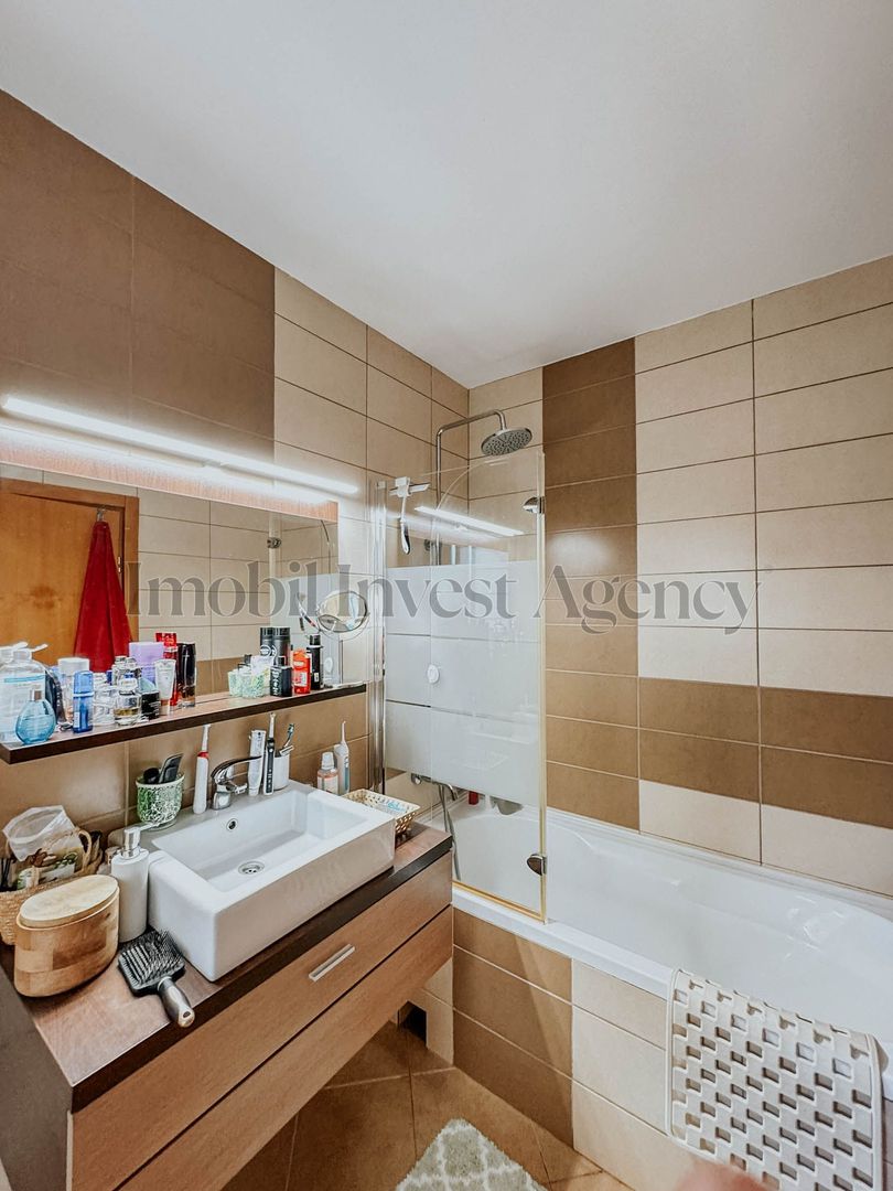 Vila cu 4 camere in Pipera in complex securizat - Poză 17