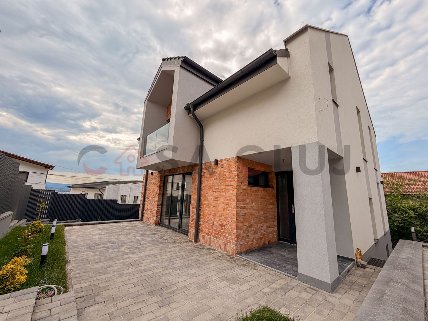 Case Premium de Vânzare – Strada Narciselor, Florești - Poză 12