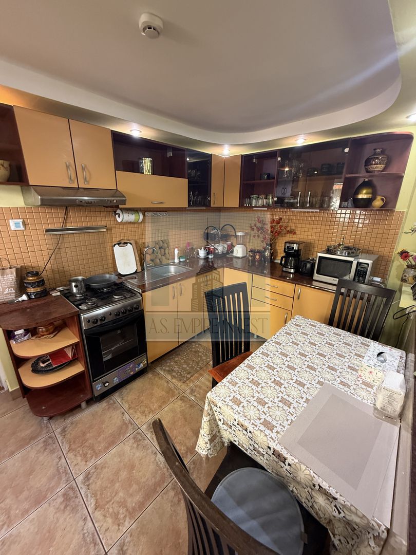 Casa 3 camere,120 mp utili, la casa, curte 240 mp-zona Bartolomeu - Poză 8
