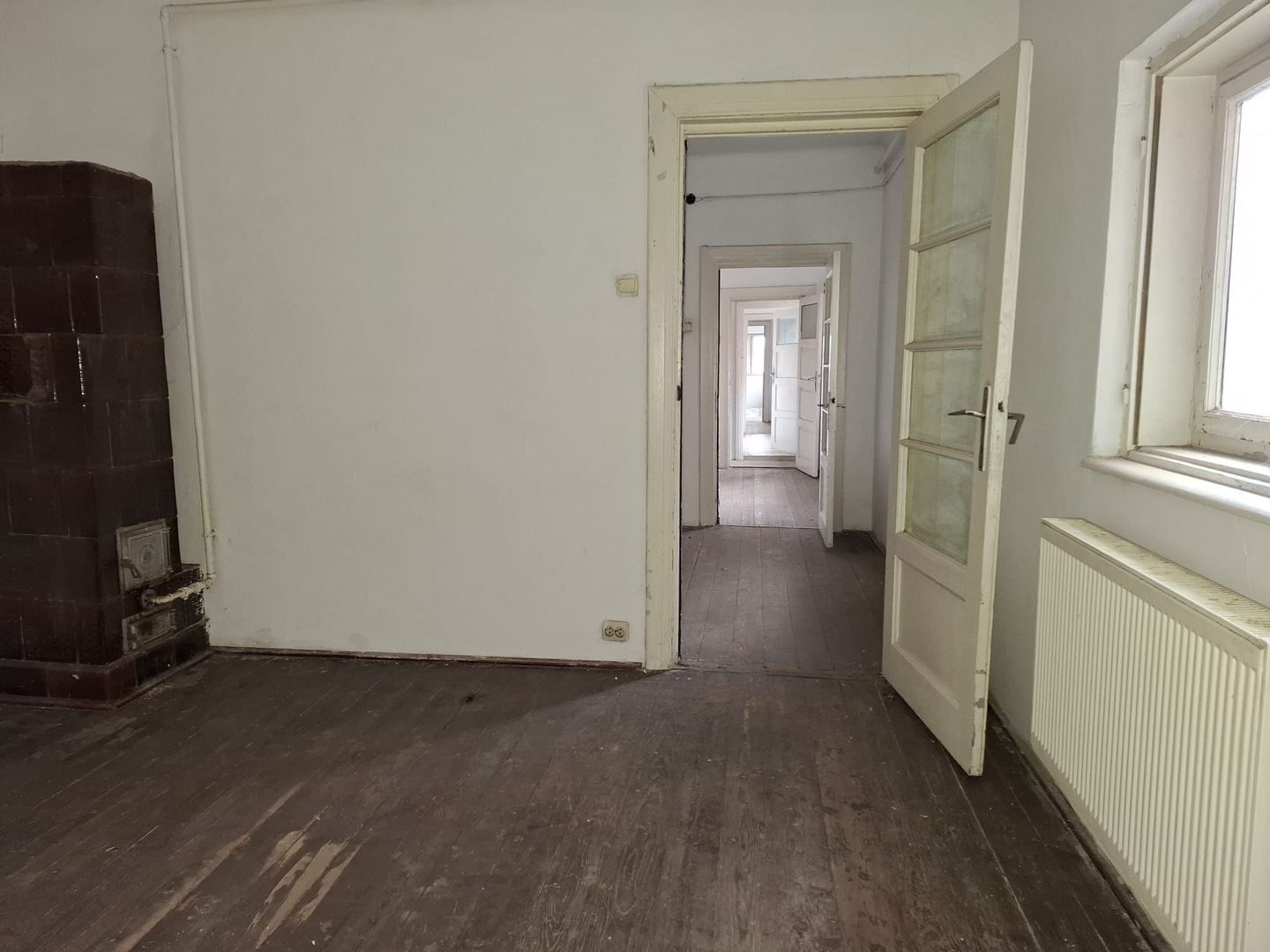 URGENT!, vila singur curte, TEREN IN PROPRIETATE, libera, NEGOCIABIL - Poză 5