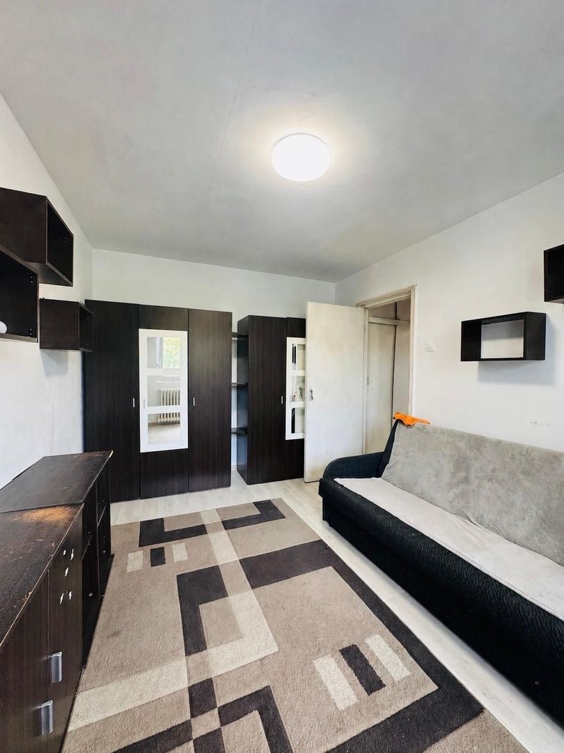 Apartament Rogerius 2 camere etaj 3 lângă liceul Lucian Blaga - Poză 1