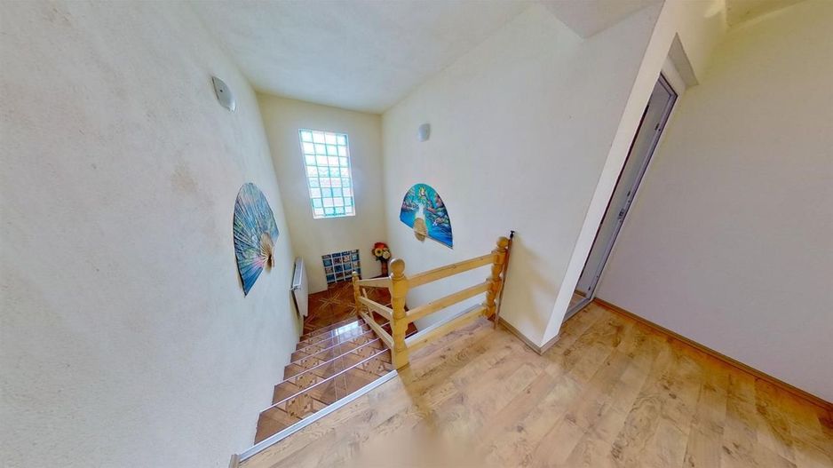 Camin primitor pe compozitie particulara, curte individuala - Poză 45