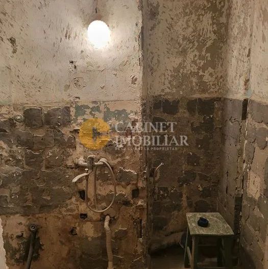 Ocazie Unică în Tătărași, Iași – Apartament cu 2 camere, gata de renovare - Poză 3