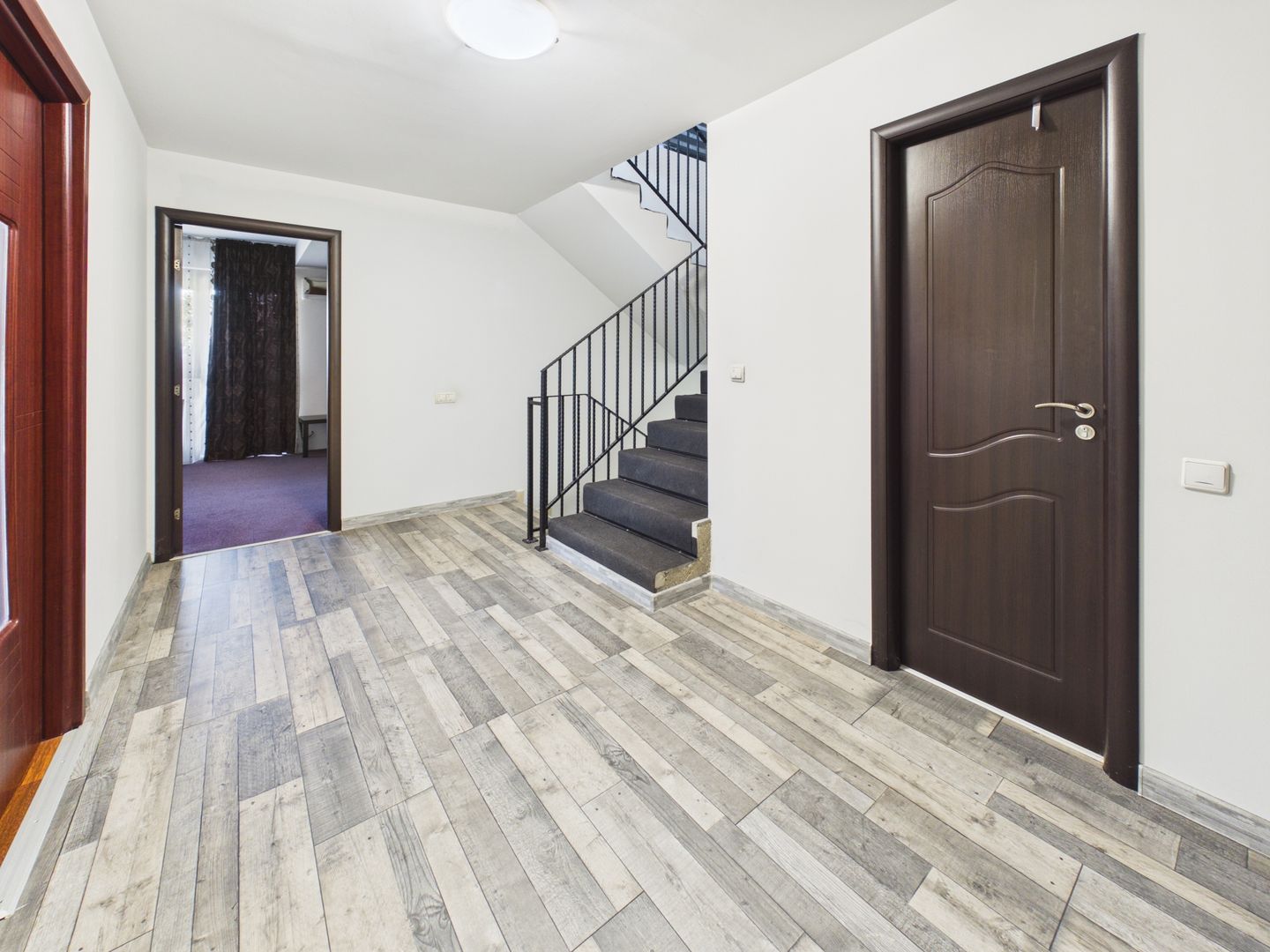 VILĂ INDIVIDUALĂ DRAGOMIREȘTI-VALE | 255 MP UTILI | TEREN 807 MP - Poză 22