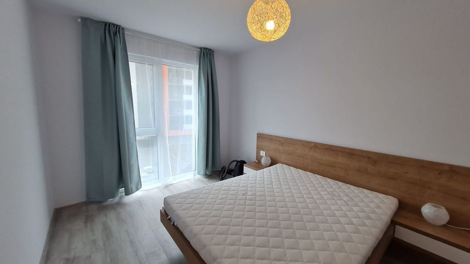 Lux la 10 minute de Iulius Town - Poză 20