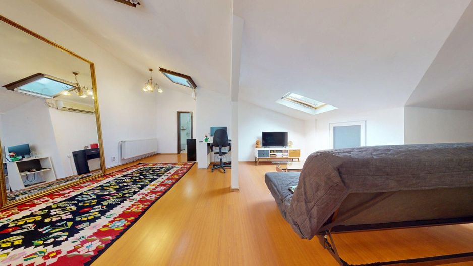 Casă cu șarm istoric lângă Cișmigiu – 6 camere, atrium natural, cramă - Poză 6