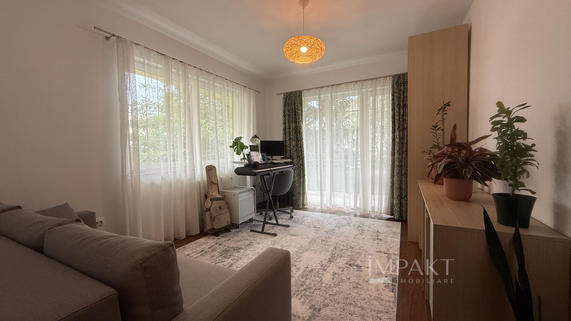 Apartament cu 3 camere cf sporit langa Grand Hotel Italia - Poză 8