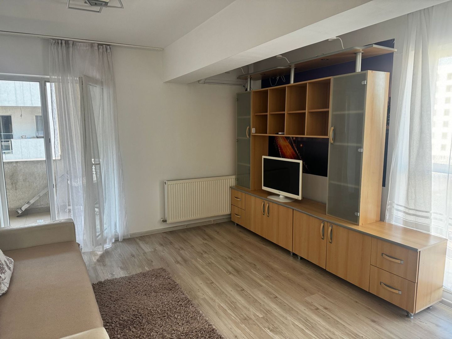 Apartament cu doua camere, Aparatorii Patriei, 92.600€ - Poză 2