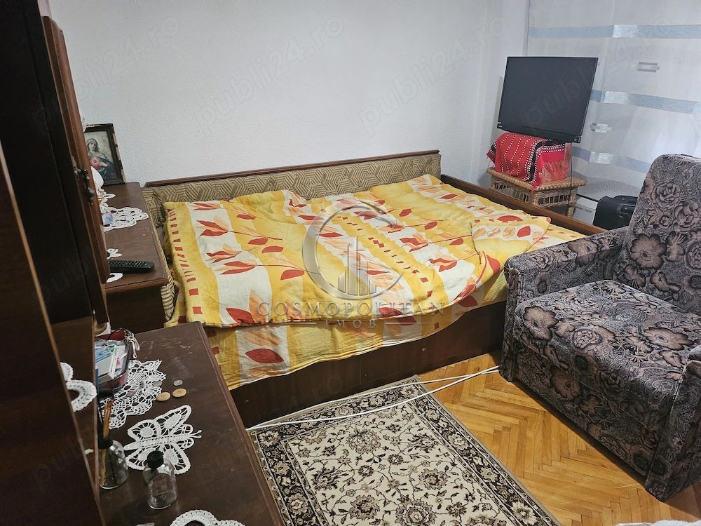 Apartament cu 3 camere zona Centru/Bazar ~ etaj 3 ~ cu imbunatatiri - Poză 9