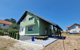 Casa individuala 5 camere teren 504 mp interior alb carport Selimbar - Poză 2