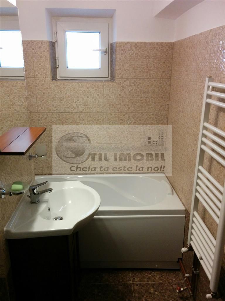 Apartament 1 camera Gara 420 euro - Poză 5