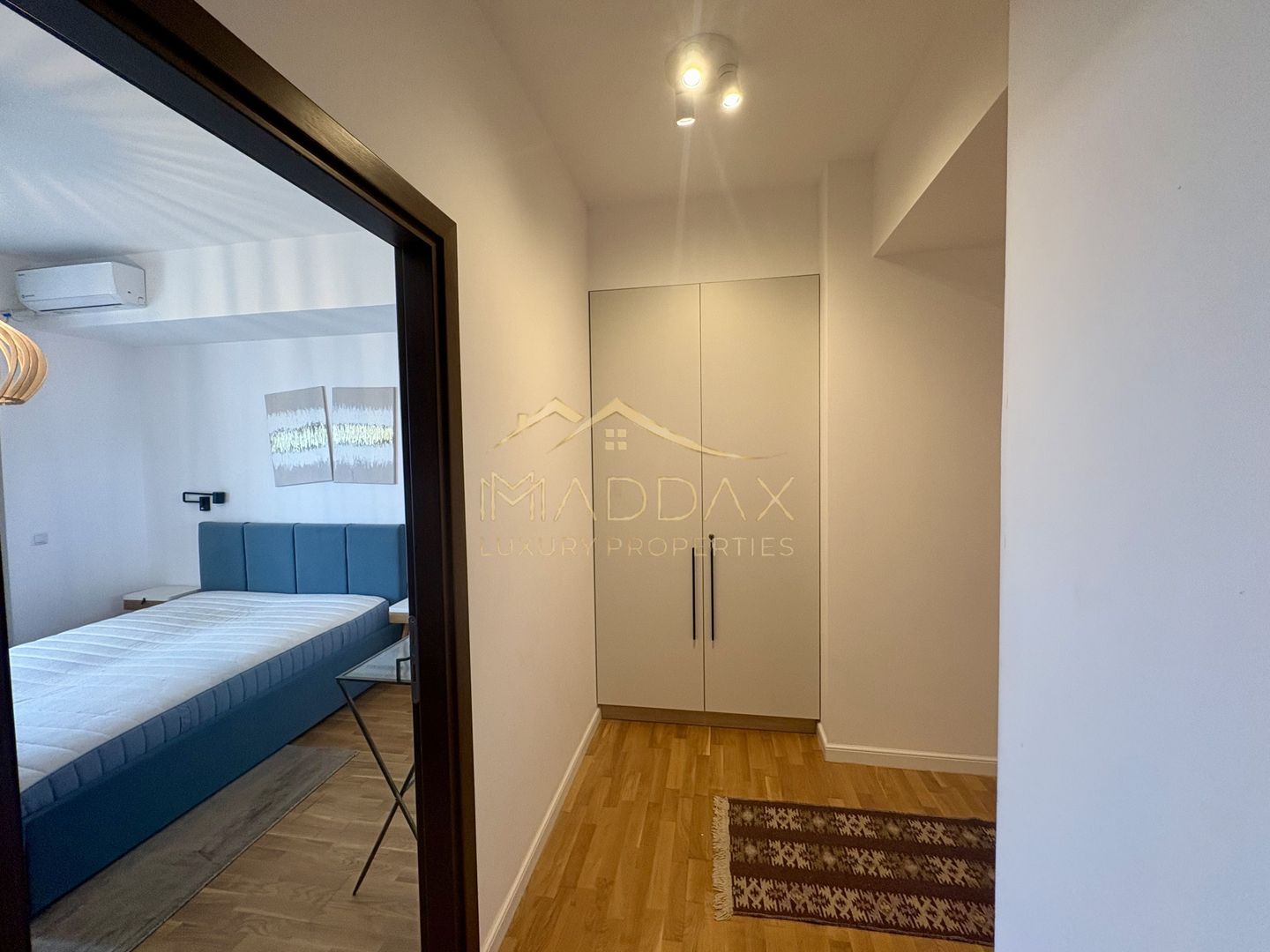 APARTAMENT de LUX cu 3 CAMERE cu Terasa si loc de parcare - Poză 17
