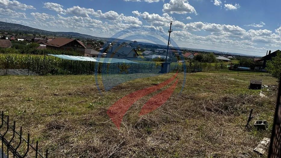 Teren intravilan Santana de Mures, 1200 mp, construibil 2 case! - Poză 1