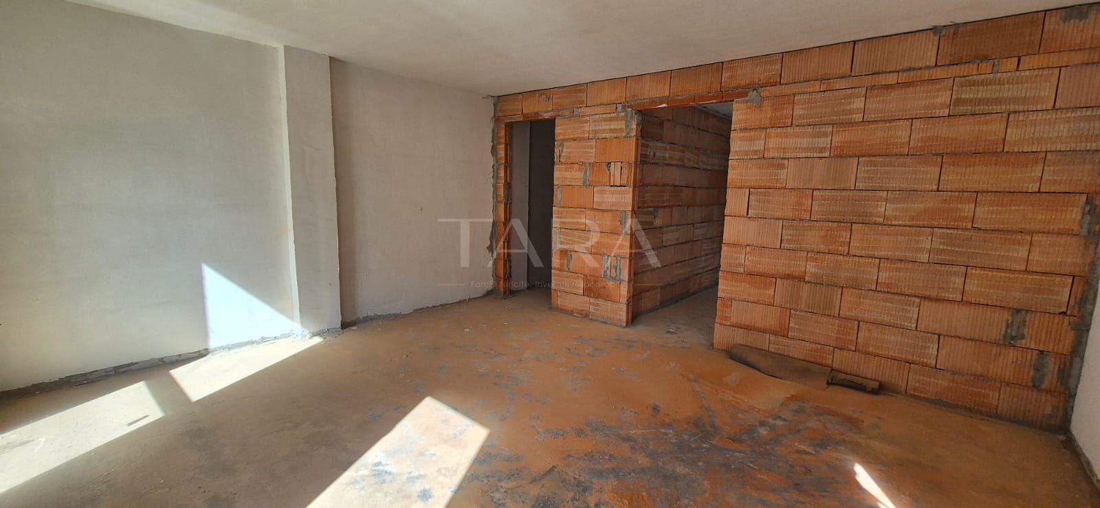 Vanzare apartament cu 1 camera in Sannicoara, cu gradina proprie. - Poză 1