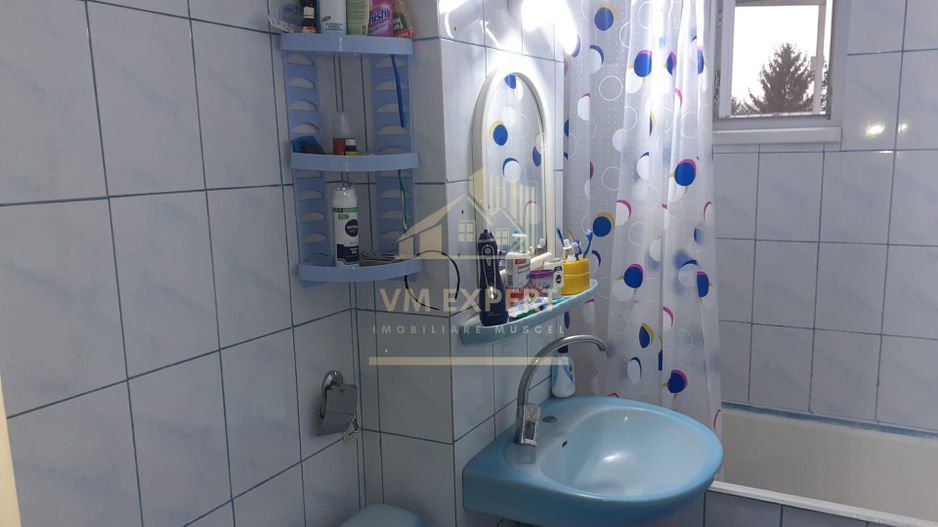 APARTAMENT 2 CAMERE,CF. 1, SEMIDECOMANDAT, ET. 4, CAMPULUNG-ROTUNDA - Poză 10
