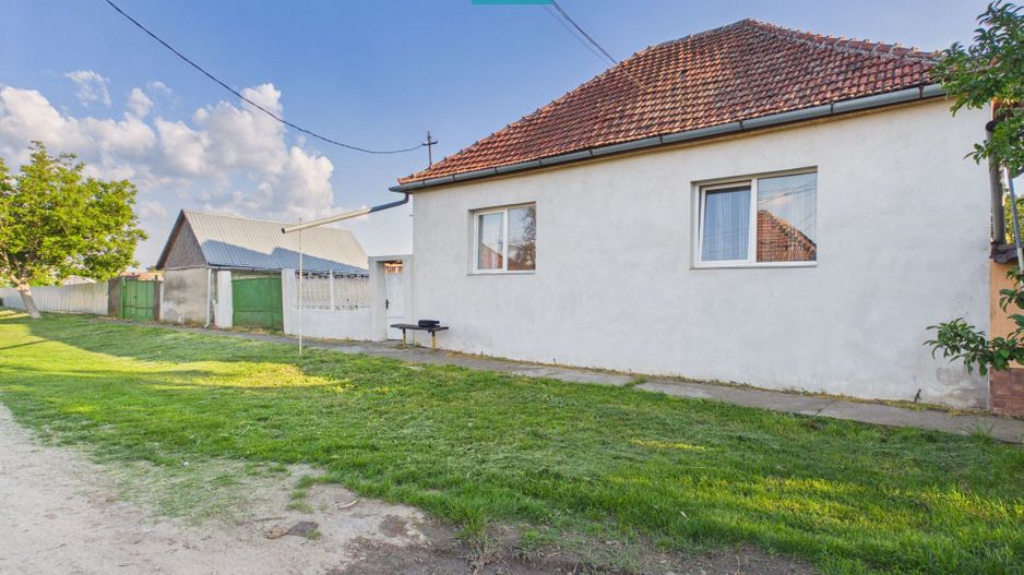Casă cu 5 camere și teren 957 mp în Olari - Poză 2
