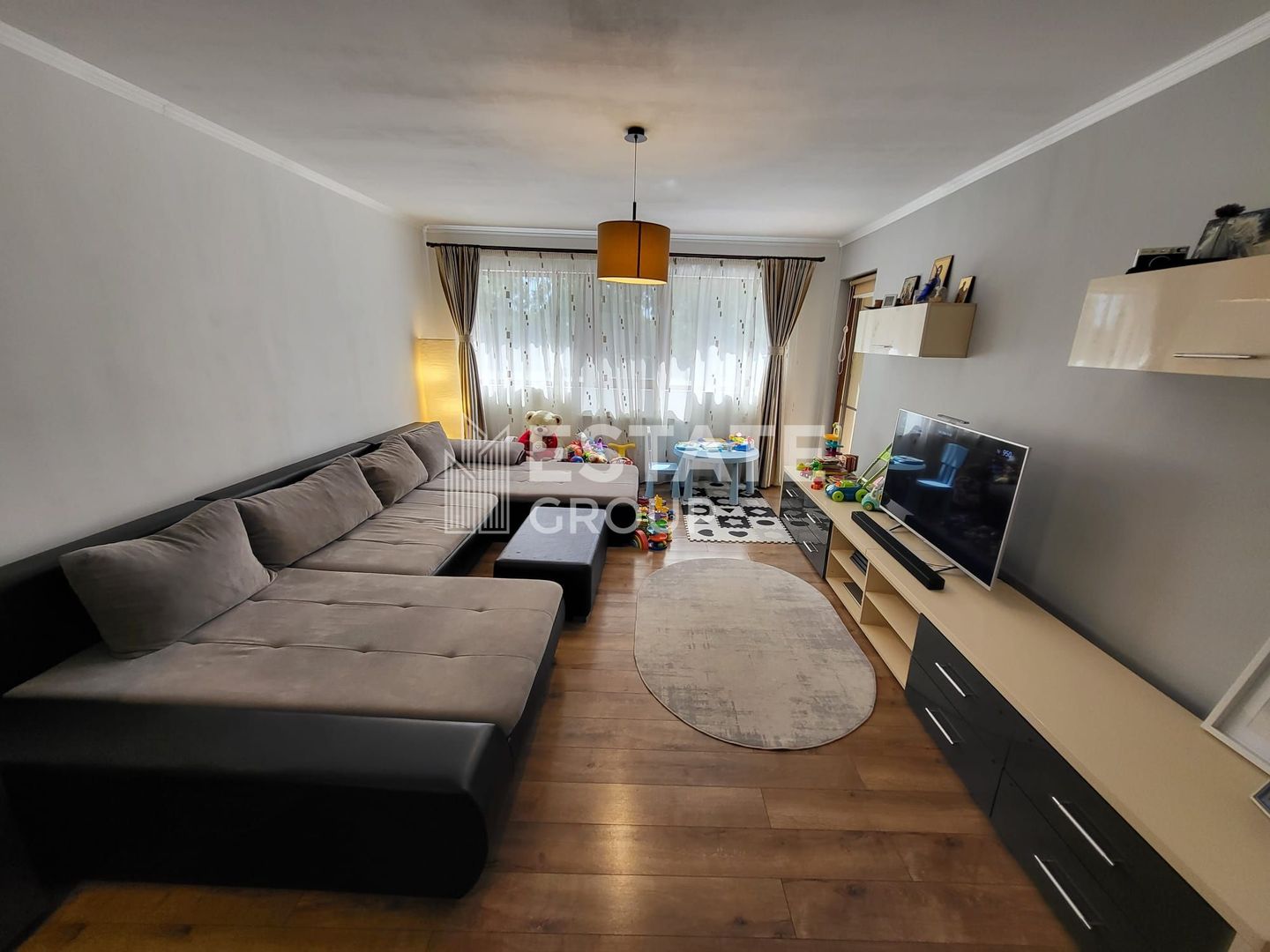 Apartament cu 3 camere in Giroc complet mobilat si utilat - Poză 1